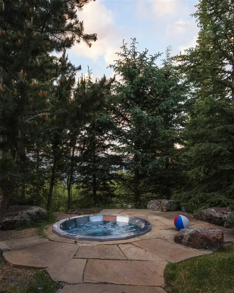 318 Wildridge Fork Big Sky MT 59716