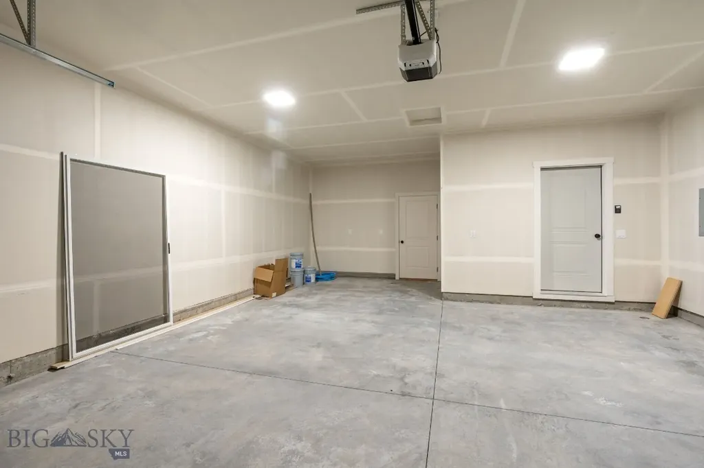705 Spaniel Lane Belgrade MT 59714