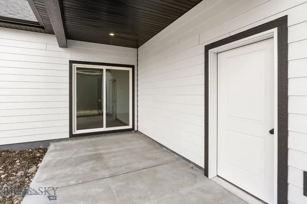 705 Spaniel Lane Belgrade MT 59714
