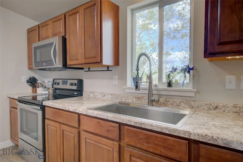 115 Chisler Drive Belgrade MT 59714