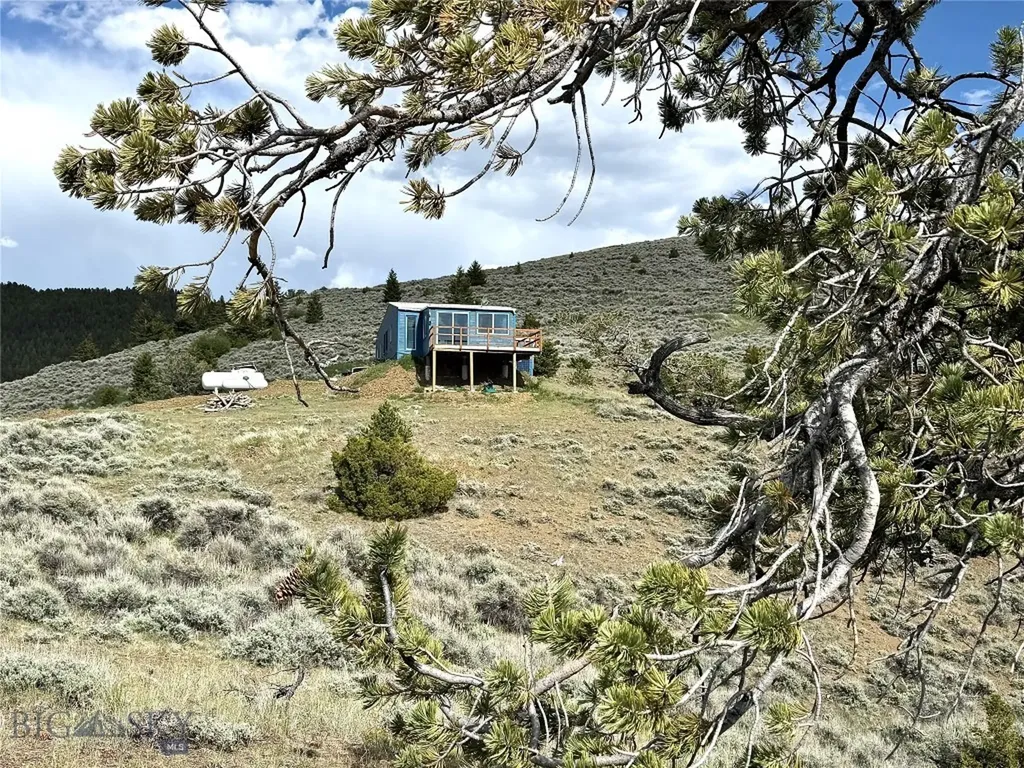 20590 Pole Gulch Road Three Forks MT 59752
