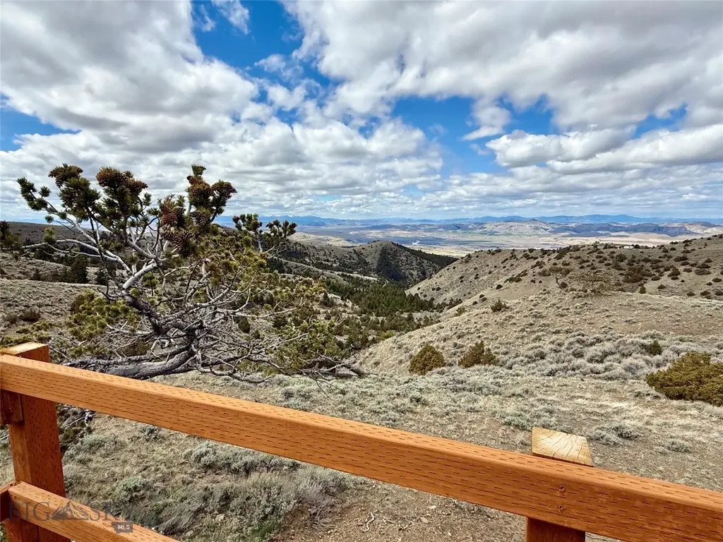 20590 Pole Gulch Road Three Forks MT 59752