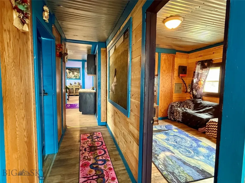 20590 Pole Gulch Road Three Forks MT 59752