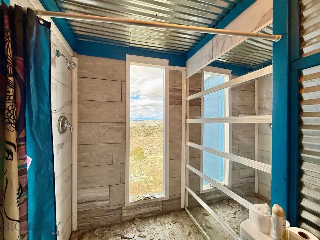 20590 Pole Gulch Road Three Forks MT 59752