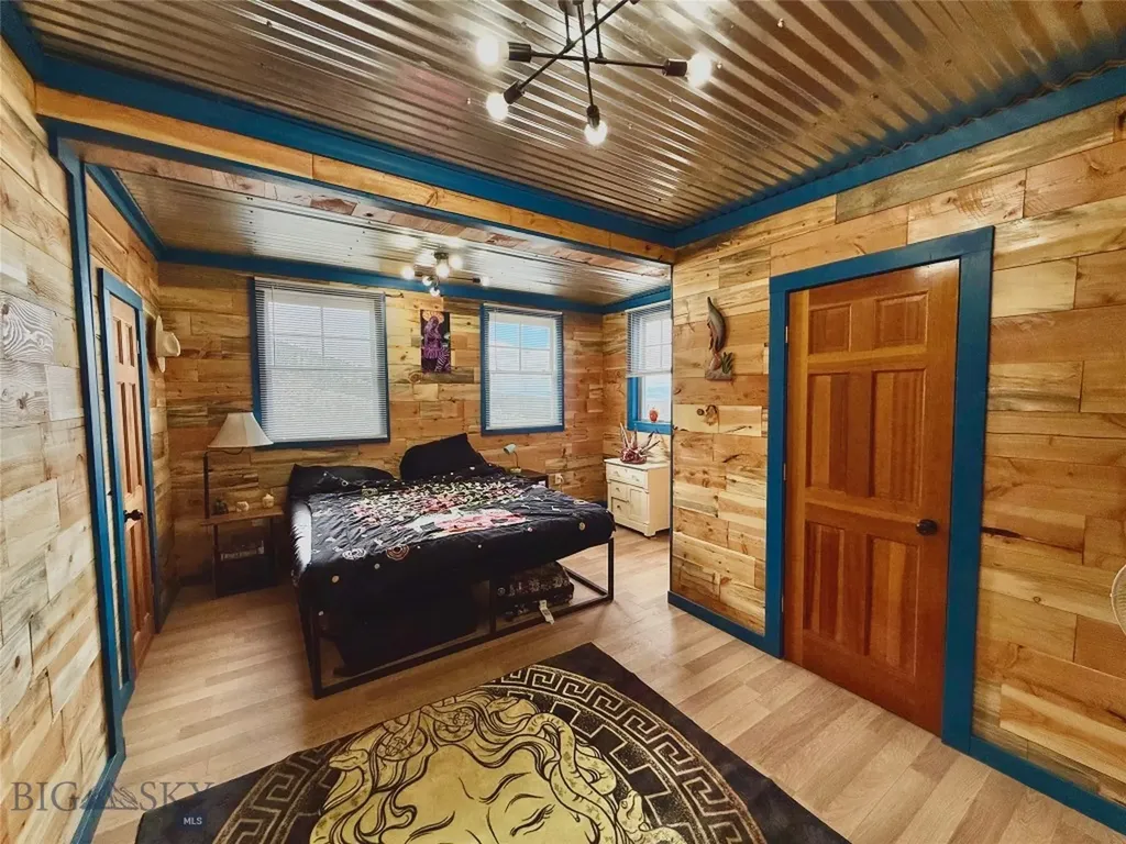 20590 Pole Gulch Road Three Forks MT 59752