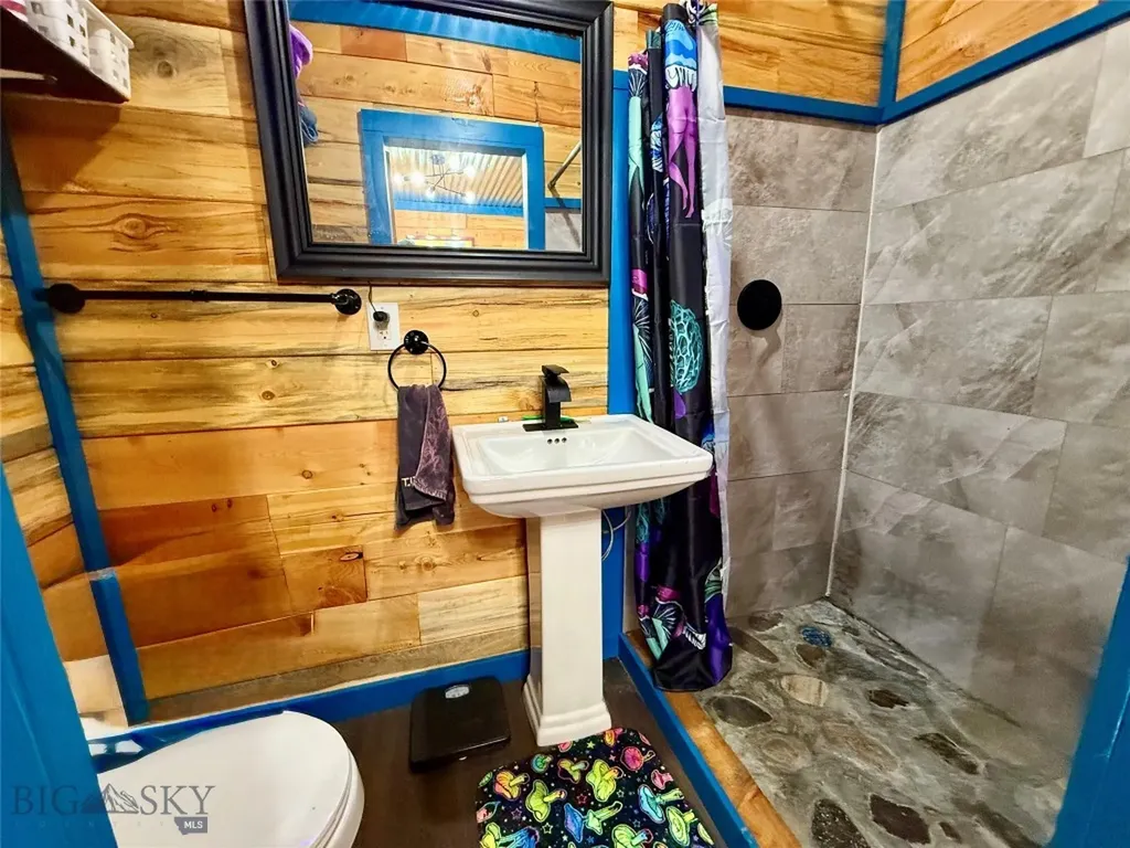 20590 Pole Gulch Road Three Forks MT 59752