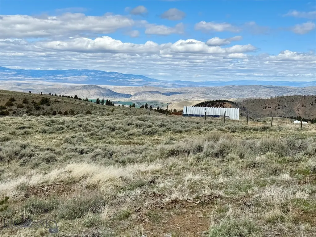 20590 Pole Gulch Road Three Forks MT 59752