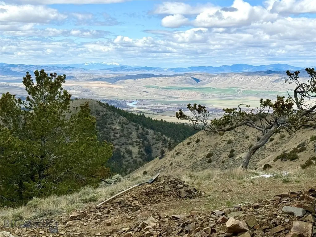 20590 Pole Gulch Road Three Forks MT 59752