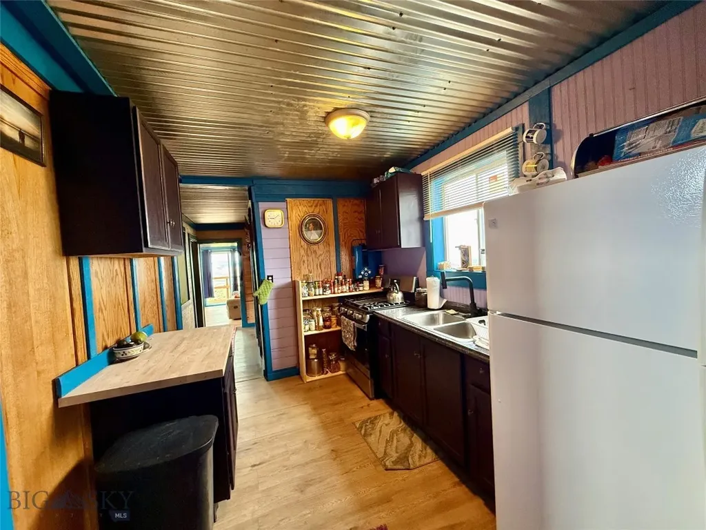 20590 Pole Gulch Road Three Forks MT 59752