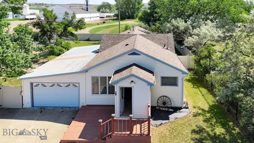 2 Robinson Street Scobey MT 59263