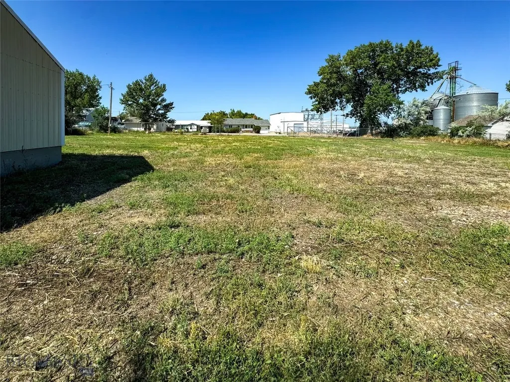 2 Robinson Street Scobey MT 59263
