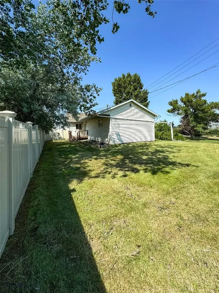 2 Robinson Street Scobey MT 59263