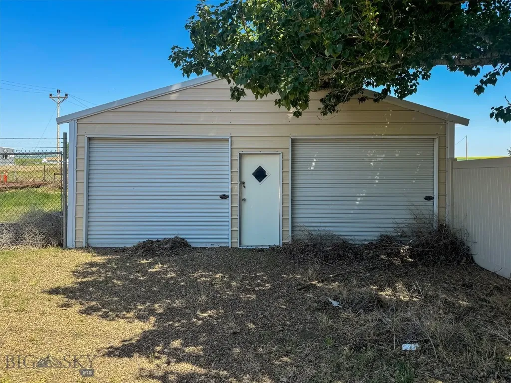 2 Robinson Street Scobey MT 59263
