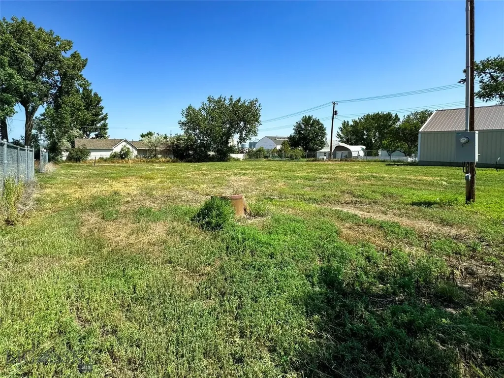 2 Robinson Street Scobey MT 59263
