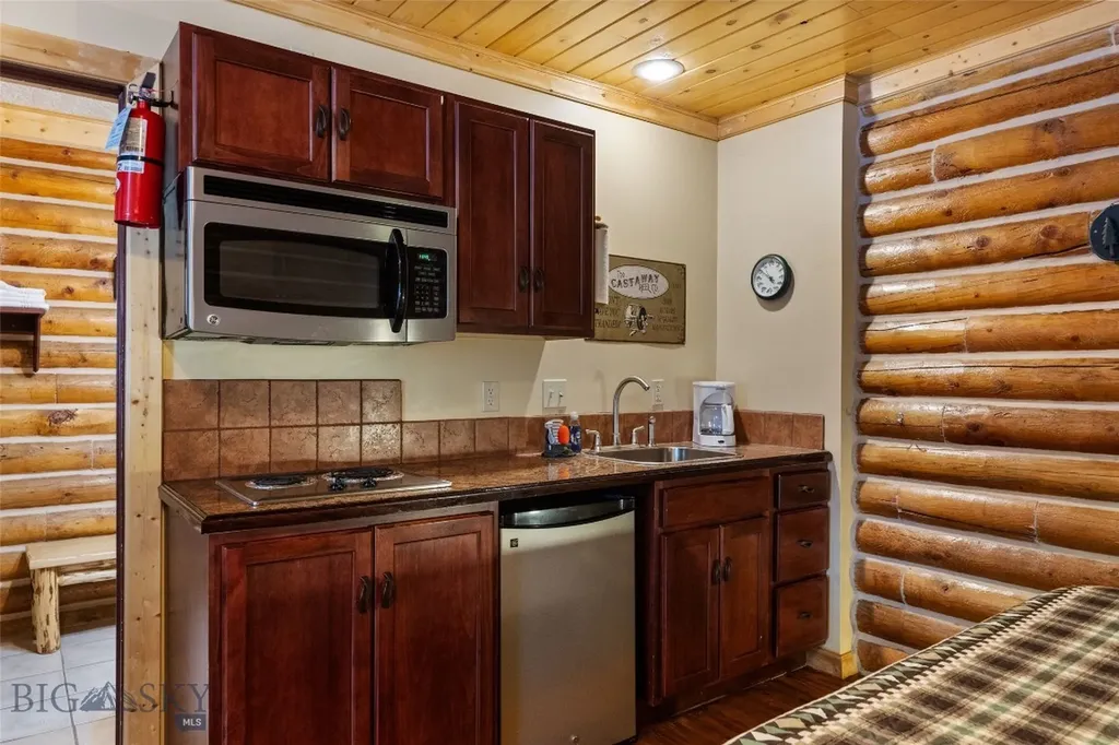 701 Bauer Lane Ennis MT 59729