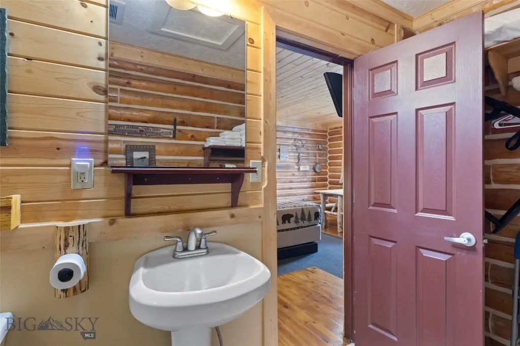 701 Bauer Lane Ennis MT 59729