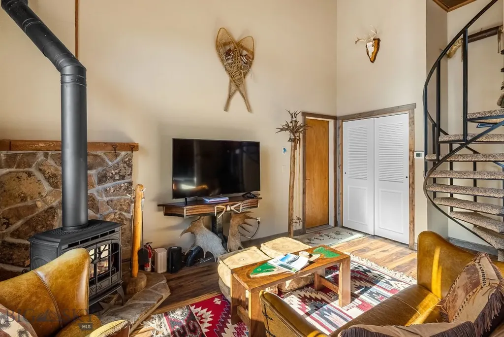 132 Rose Hip Big Sky MT 59716