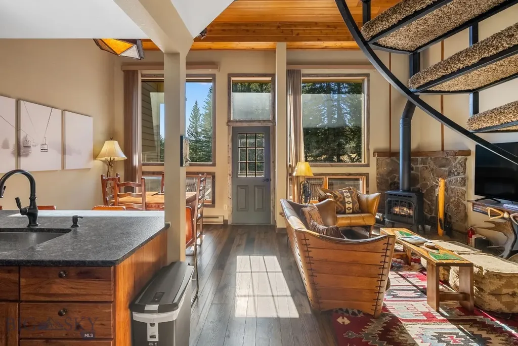 132 Rose Hip Big Sky MT 59716