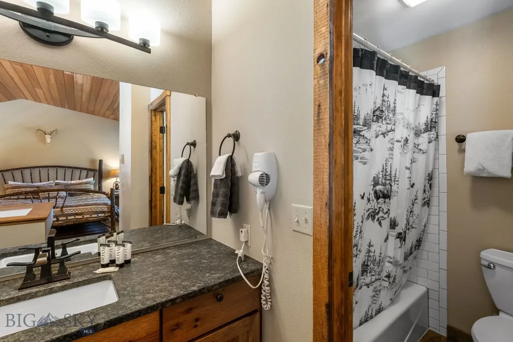 132 Rose Hip Big Sky MT 59716