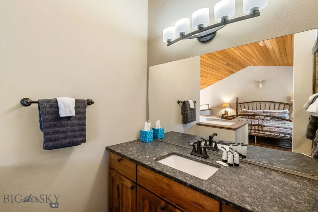 132 Rose Hip Big Sky MT 59716