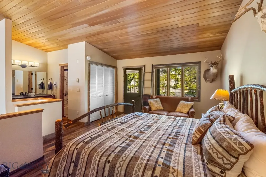 132 Rose Hip Big Sky MT 59716