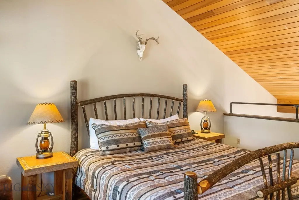 132 Rose Hip Big Sky MT 59716