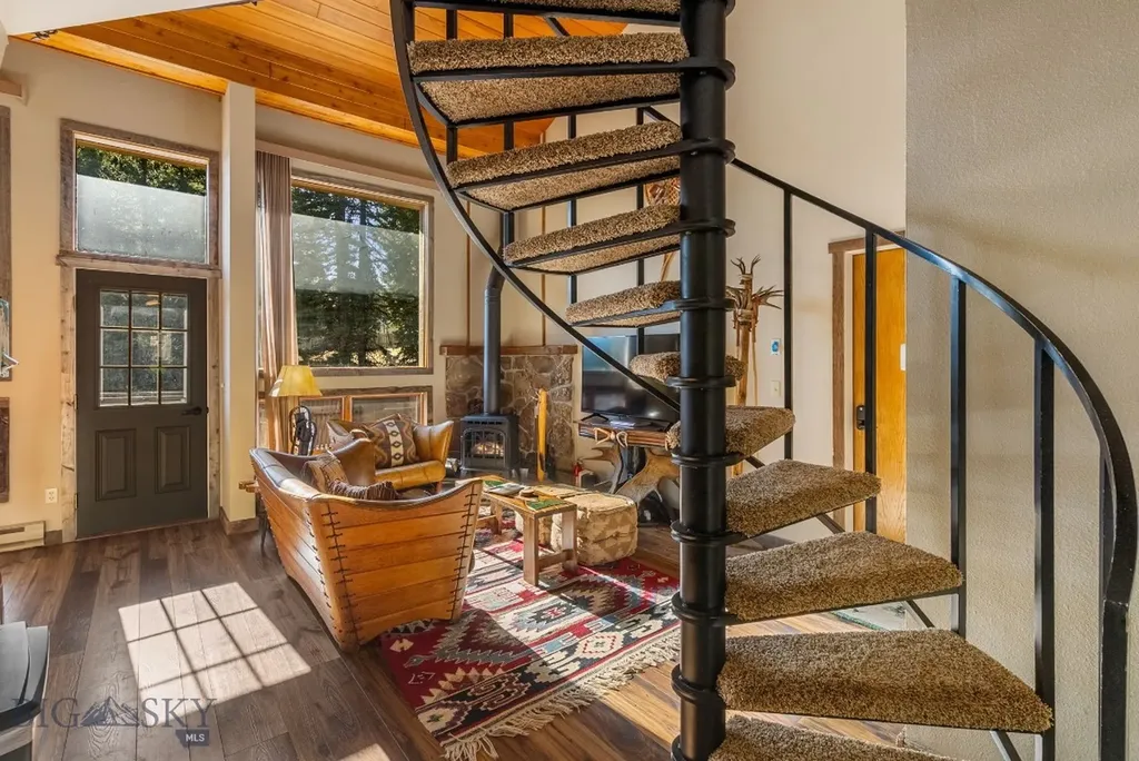 132 Rose Hip Big Sky MT 59716