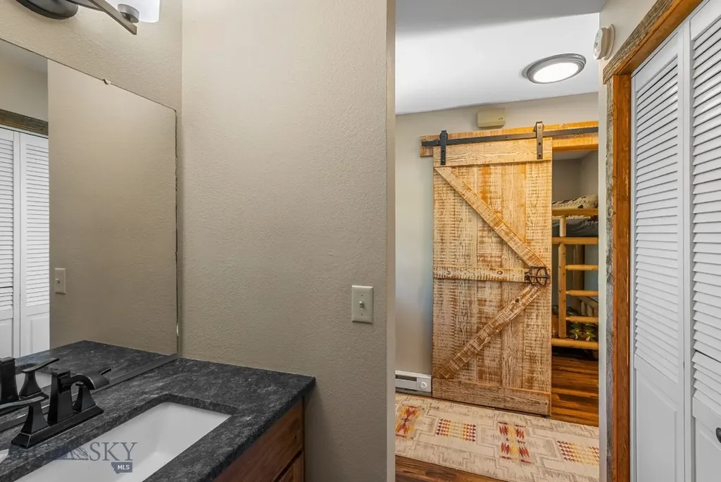 132 Rose Hip Big Sky MT 59716