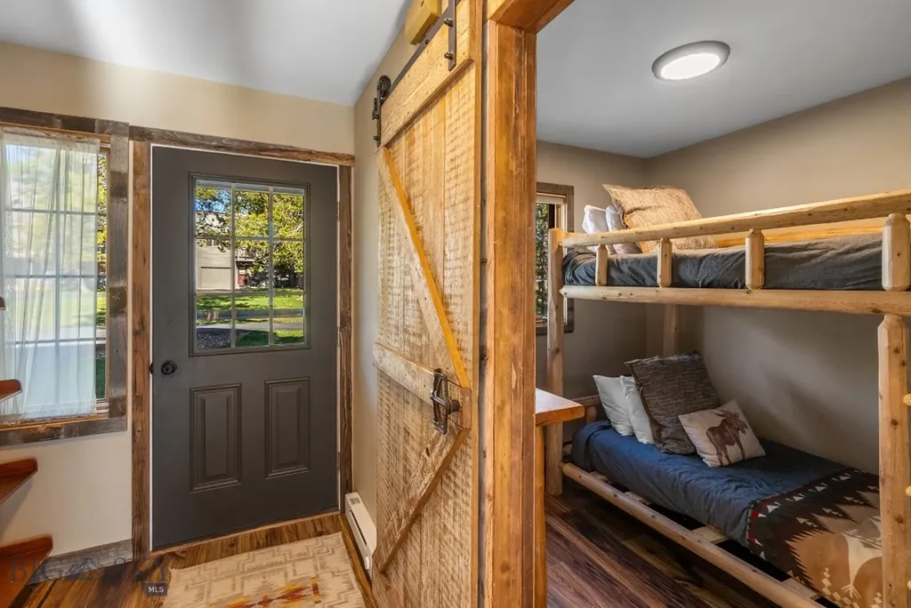 132 Rose Hip Big Sky MT 59716