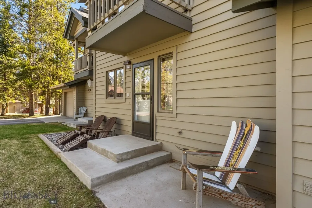 132 Rose Hip Big Sky MT 59716