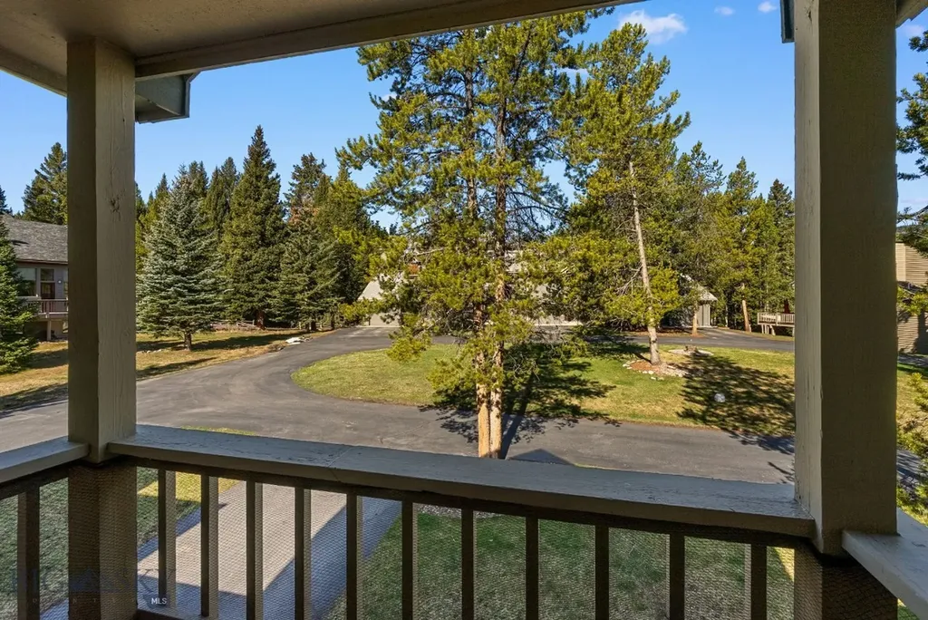 132 Rose Hip Big Sky MT 59716