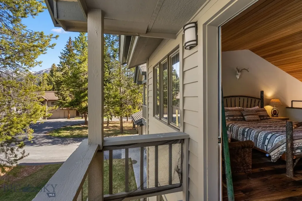 132 Rose Hip Big Sky MT 59716