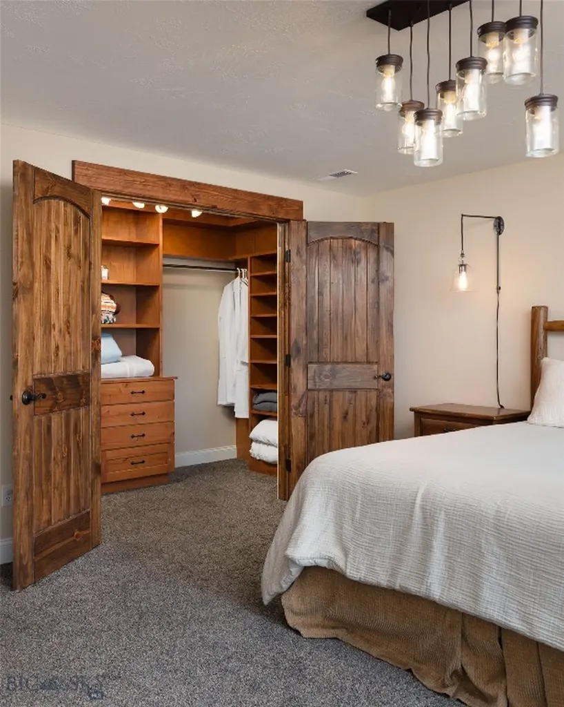 25 Summer Ridge Bozeman MT 59715