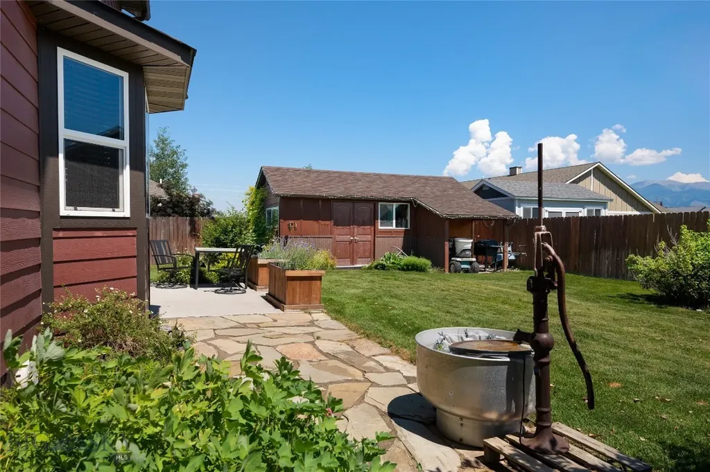 1706 Drummond Belgrade MT 59714