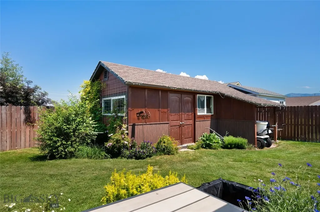 1706 Drummond Belgrade MT 59714
