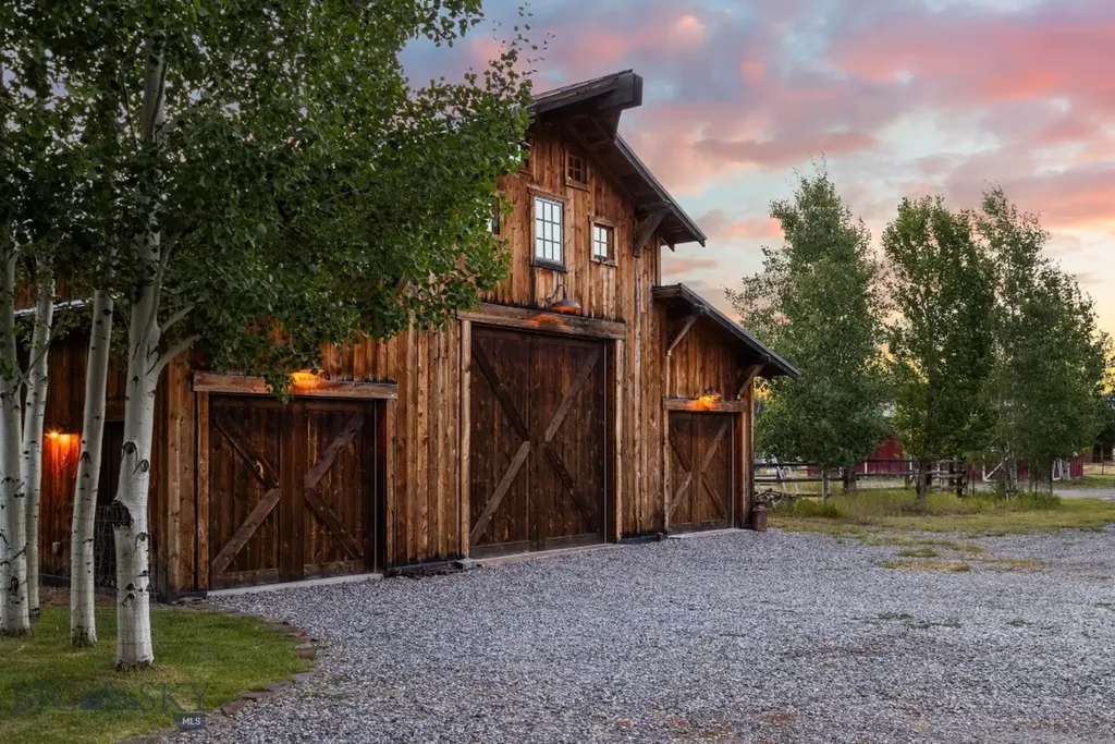 1921 E River Road Livingston MT 59047