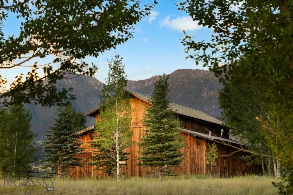 1921 E River Road Livingston MT 59047