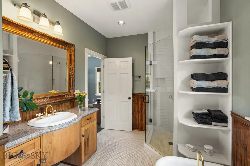 1921 E River Road Livingston MT 59047