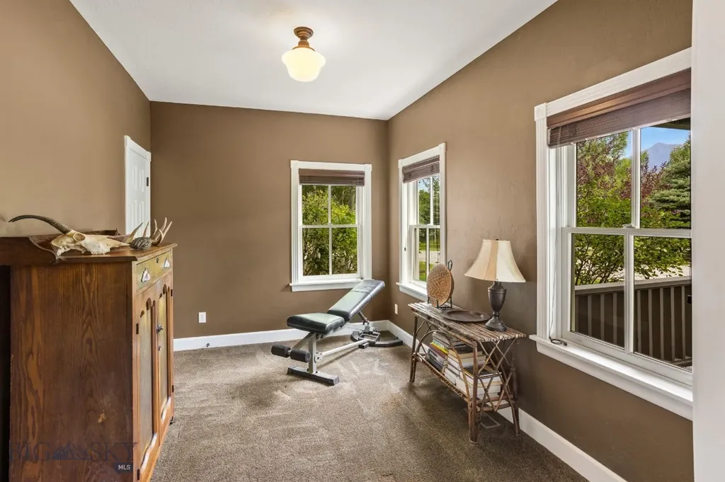 1921 E River Road Livingston MT 59047