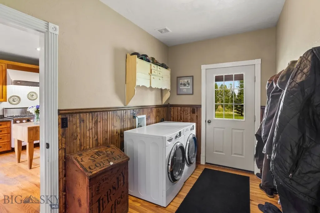 1921 E River Road Livingston MT 59047