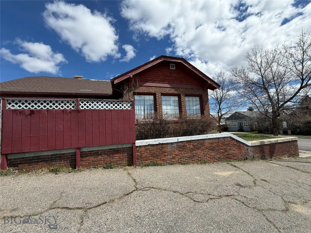 915 W Porphyry Street Butte MT 59701
