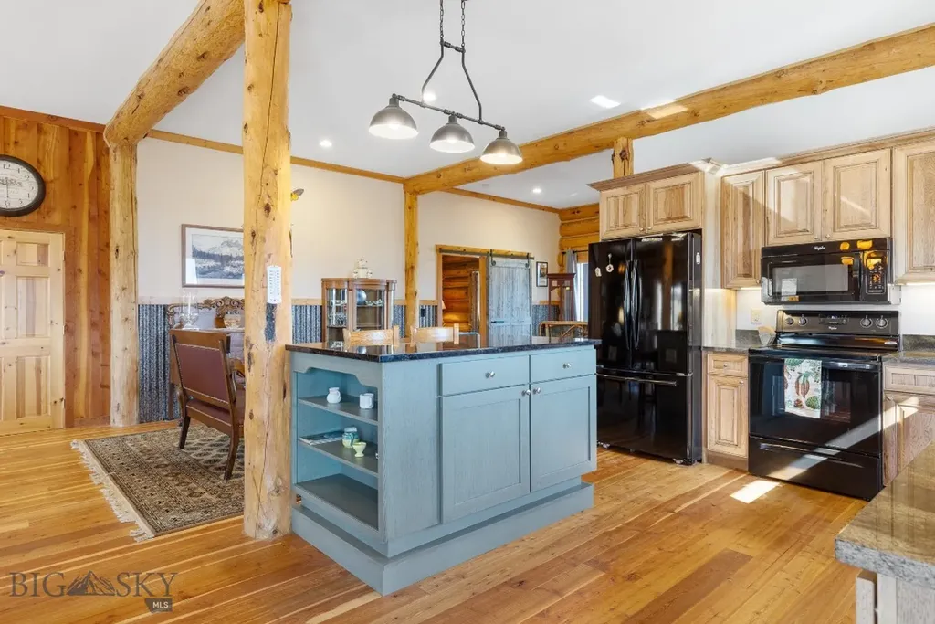 23 Lake Trail Cameron MT 59720