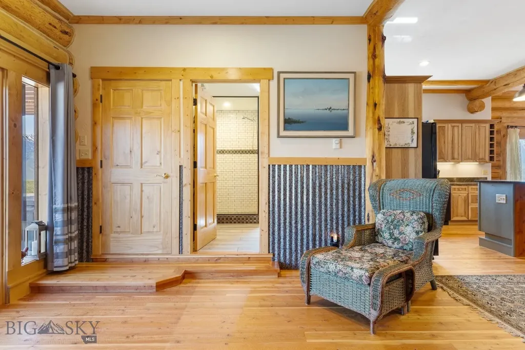 23 Lake Trail Cameron MT 59720