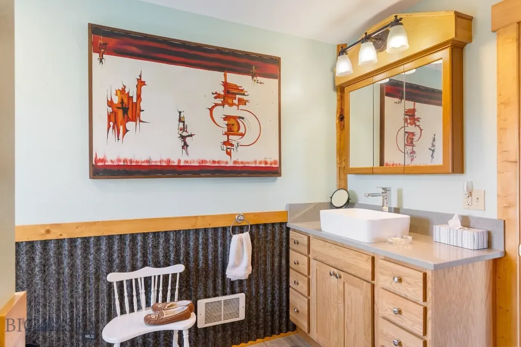 23 Lake Trail Cameron MT 59720