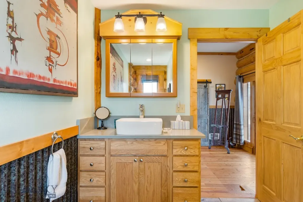 23 Lake Trail Cameron MT 59720
