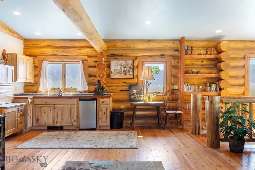 23 Lake Trail Cameron MT 59720