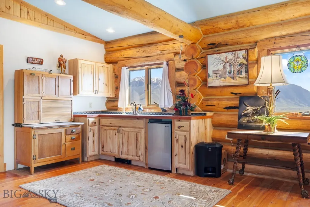 23 Lake Trail Cameron MT 59720