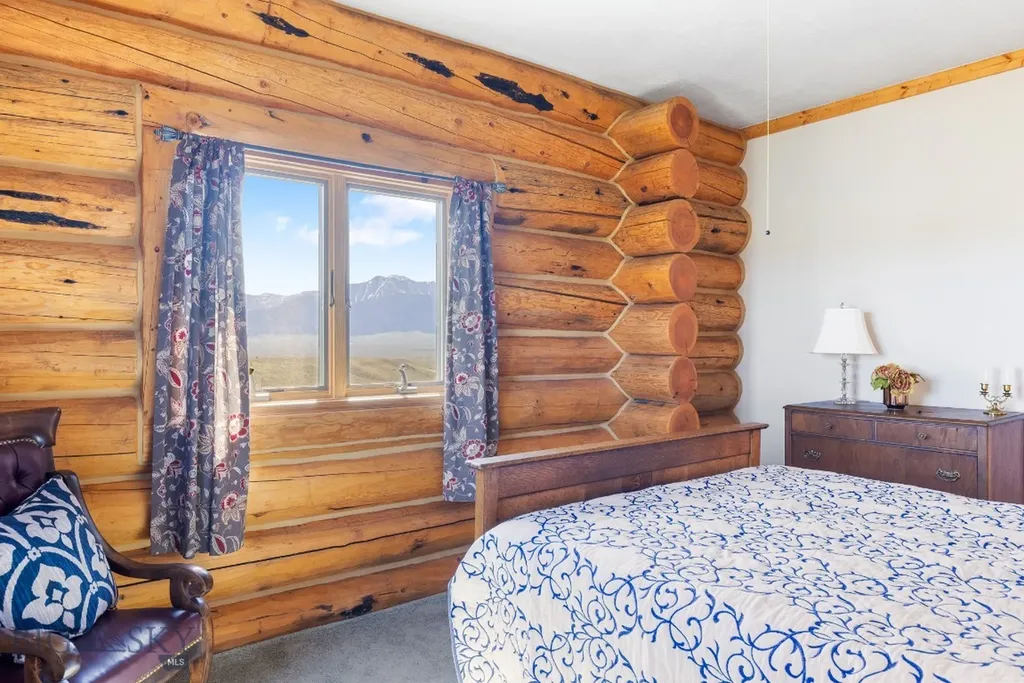 23 Lake Trail Cameron MT 59720
