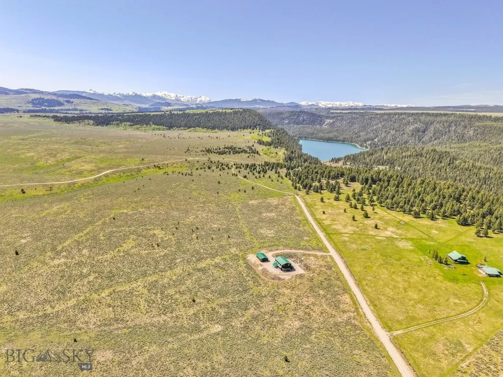 23 Lake Trail Cameron MT 59720
