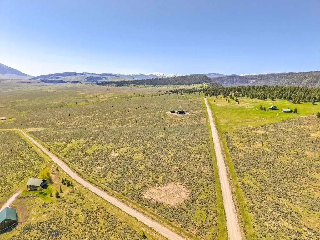 23 Lake Trail Cameron MT 59720